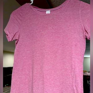 pink gym shirt